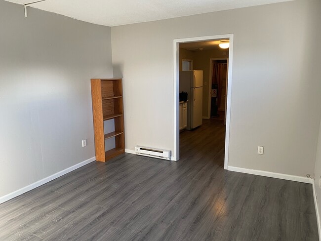 Foto del edificio - 245 S Washington St