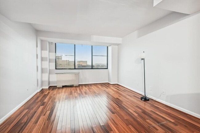 Building Photo - 1245 13th St NW