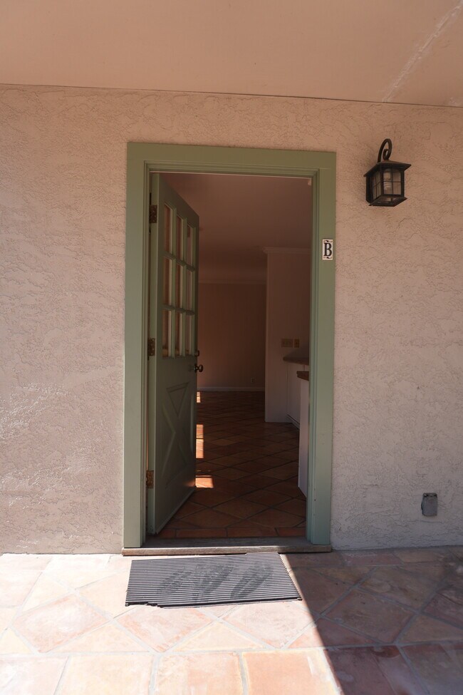 Front Door - 409 Old Coast Hwy