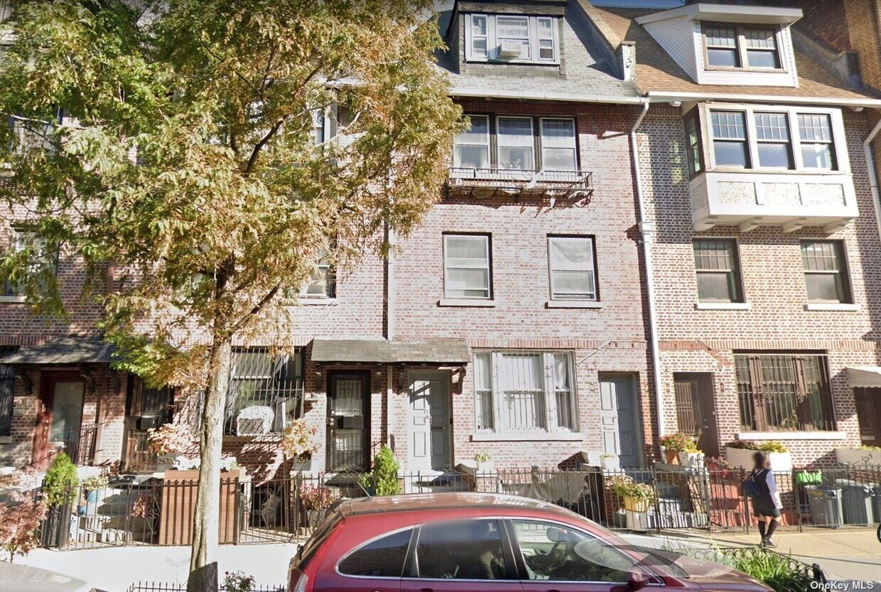Primary Photo - 255 Brooklyn Ave