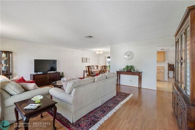 Building Photo - 14656 Sunny Waters Ln
