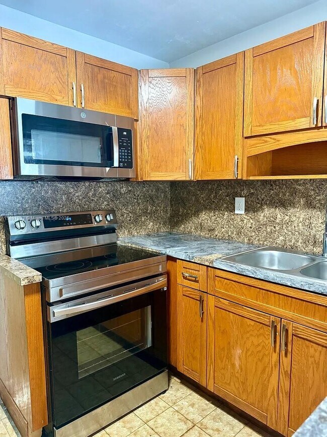 Foto del edificio - 8700 SW 32nd St