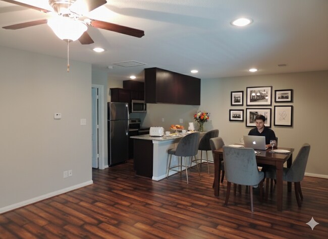 Photo - 5333 Richmond Ave. Apartment