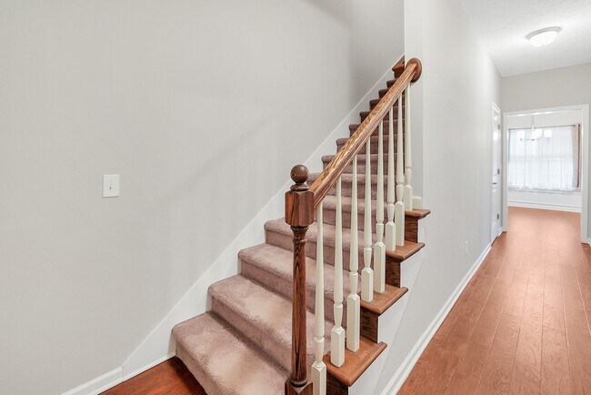 Building Photo - 2339 New Holland Cir