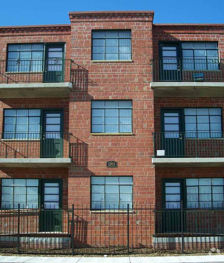 Collins Terrace Apartments Apartments in Saint Louis, MO