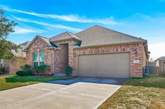 Building Photo - 28423 Aubrey Orchard Ln