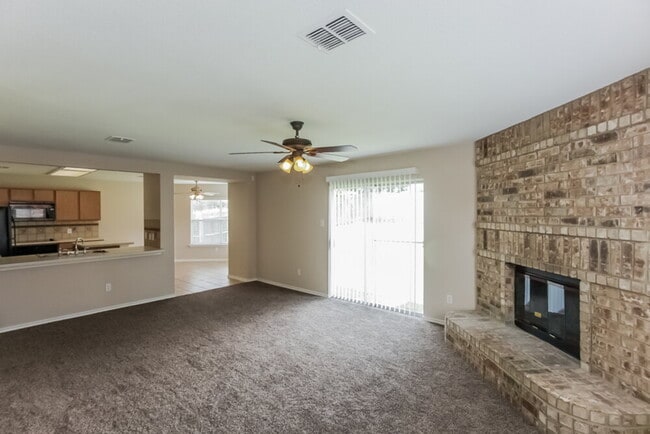 Foto del edificio - 629 Gibson St