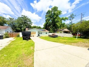 Building Photo - 2536 El Portal Ave