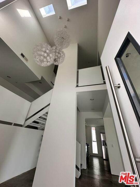 Building Photo - 825 Kodak Dr