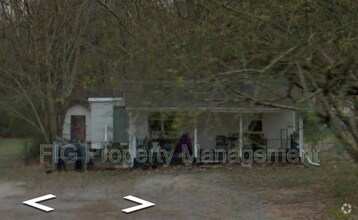Building Photo - 11244 Yarnell Rd