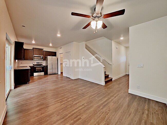 Foto del edificio - 2105 104th Dr SE