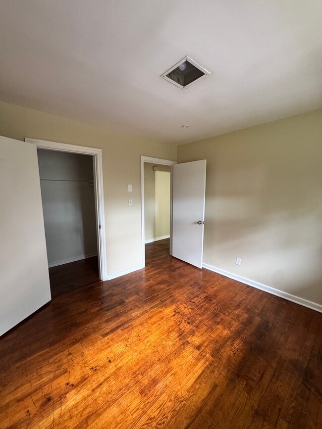 Building Photo - 4321 Bruhin Rd