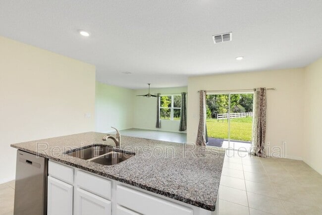 Building Photo - 2520 Harmonia Hammock Rd