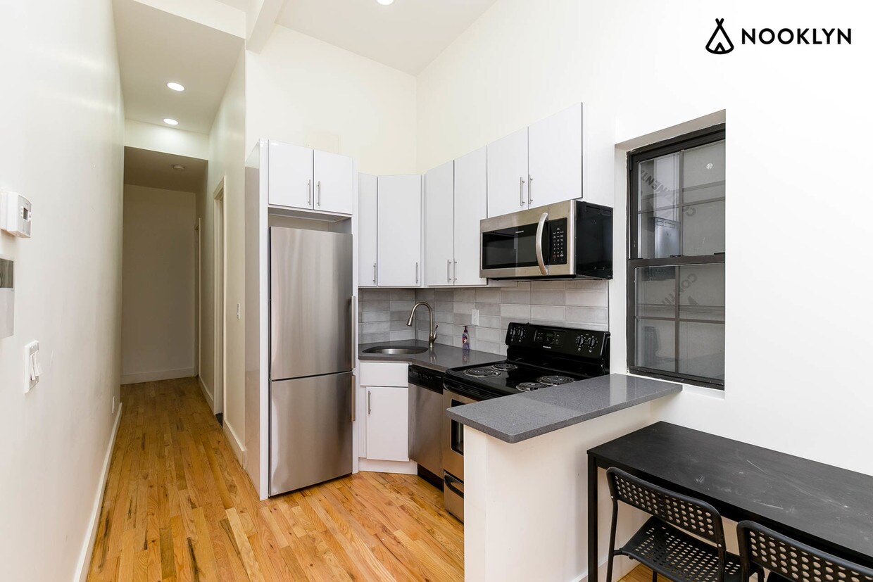 Foto principal - 173 Classon Ave