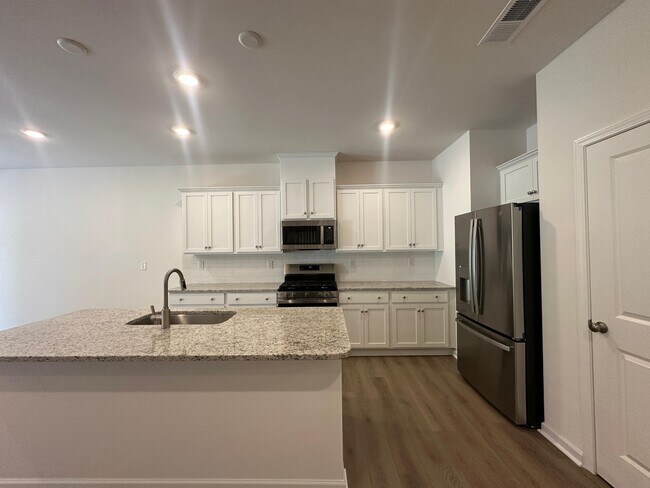 Building Photo - 3526 Nimbell Rd