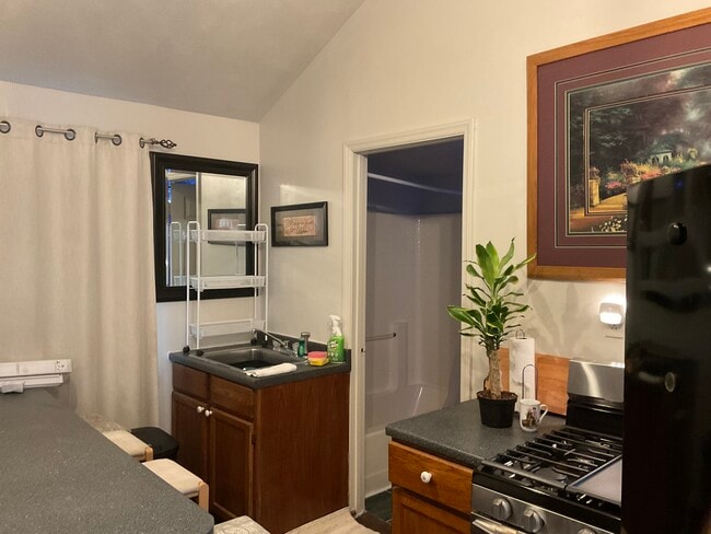 Building Photo - 5921 Crepe Myrtle Ct