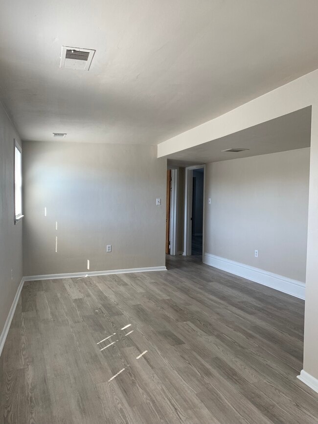 The Ell on Ellsworth (A Hudson Property) 5420 Ellsworth Ave