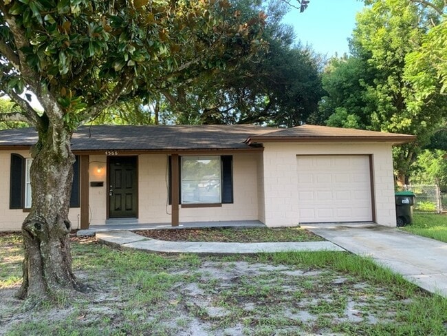 Photo - 4566 Chateau Rd House