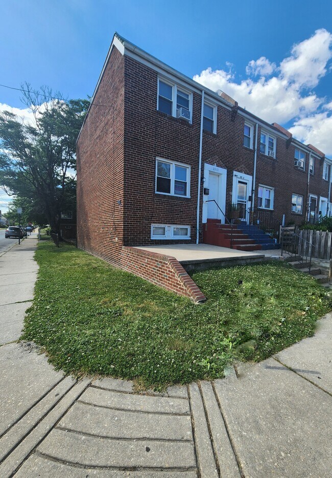Foto del edificio - 2601 N Heald St