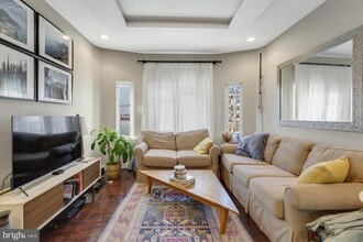 Building Photo - 221 W Girard Ave