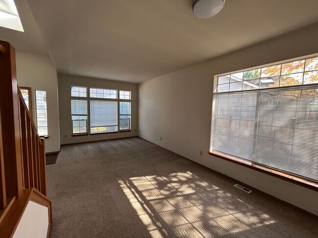 Foto del edificio - Fantastic 3 Bedroom 2.5 Bath Marysville Home