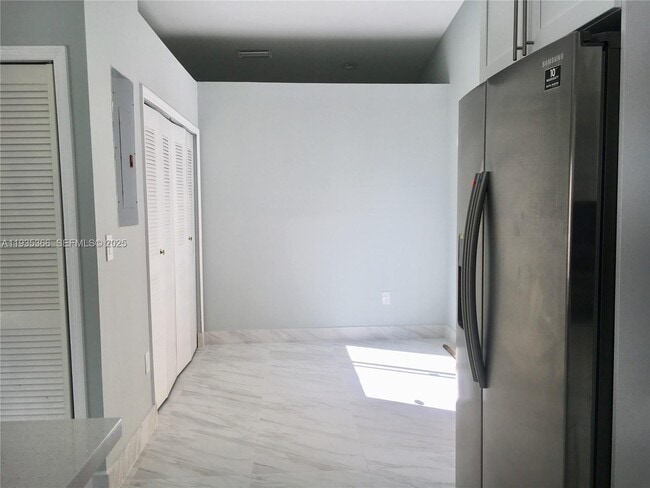 Foto del edificio - 14322 SW 101st St