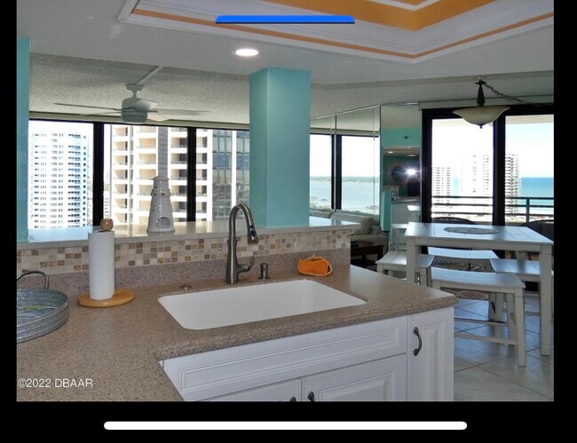 Foto del edificio - 1 Oceans West Blvd