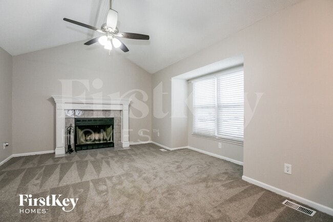 Building Photo - 1709 NE Auburn Dr