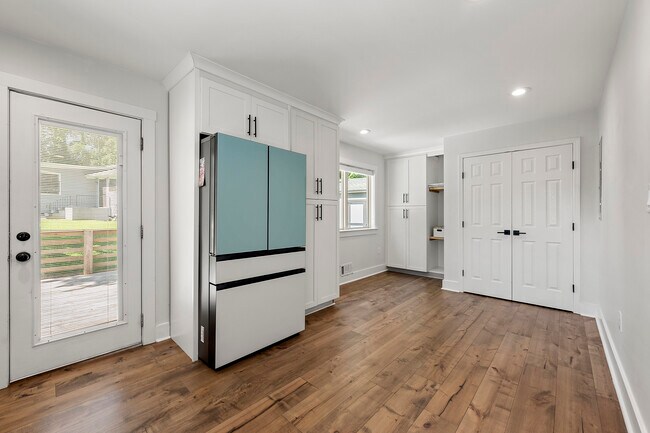 Building Photo - 3412 Collier Dr NW