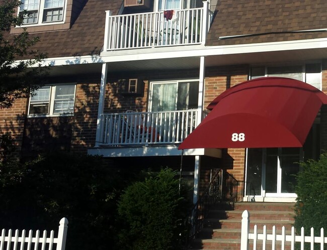 Foto del edificio - 1 bedroom in Lawrence MA 01843