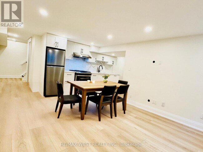 Photo du bâtiment - 2 Wichey Rd