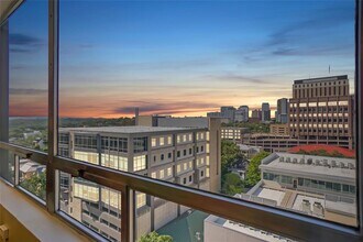 Building Photo - 1212 Guadalupe St