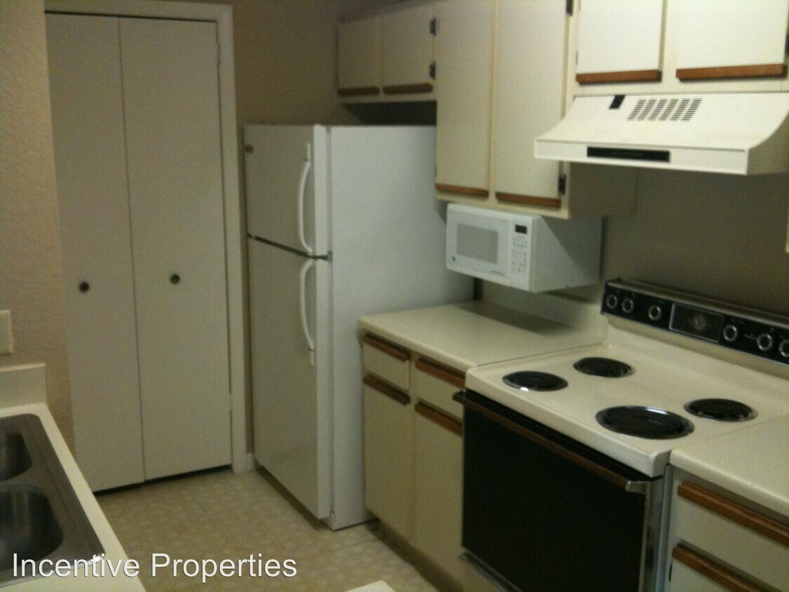 Foto del edificio - 4225 Thornbriar Ln