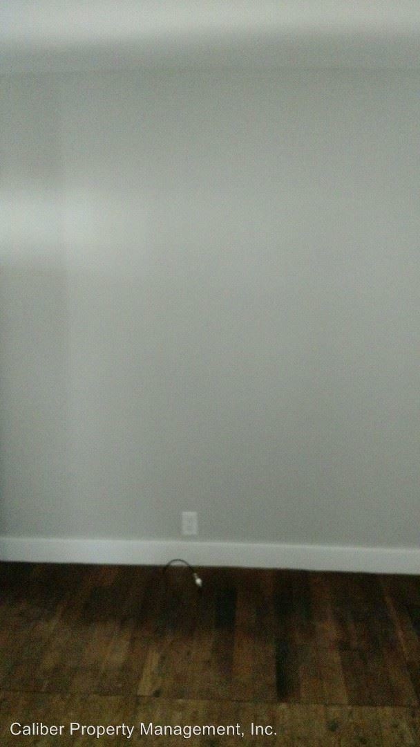 Building Photo - 109 E North St