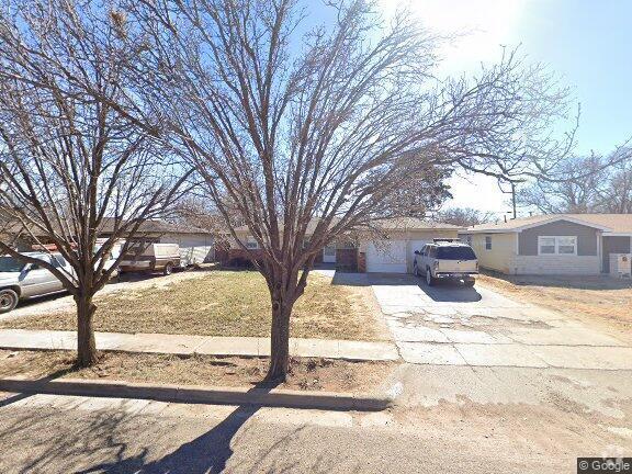 Building Photo - 2807 39th St