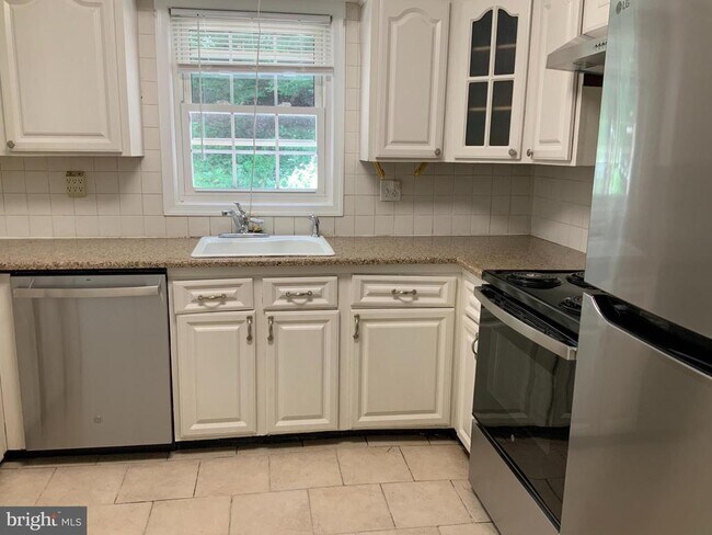 Foto del edificio - 4618 Briar Patch Ct