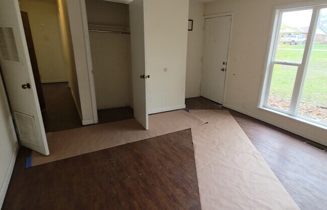 Foto del edificio - 316 E Lynda Dr