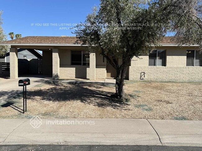 Building Photo - 1026 W Danbury Dr