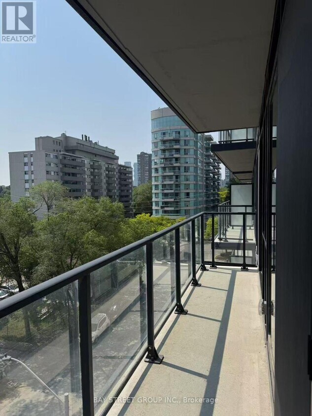 Photo principale - 3009-3009 Novar Rd