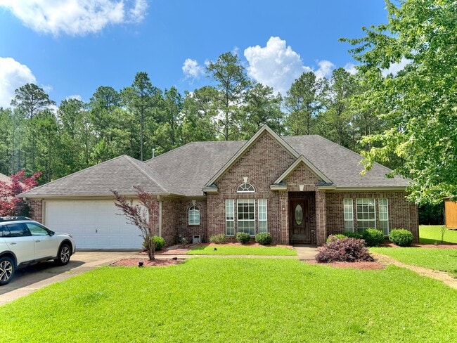 Building Photo - 73 Hazelnut Cir