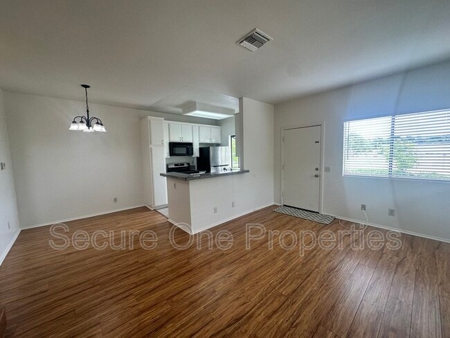 Building Photo - 86 Maegan Pl