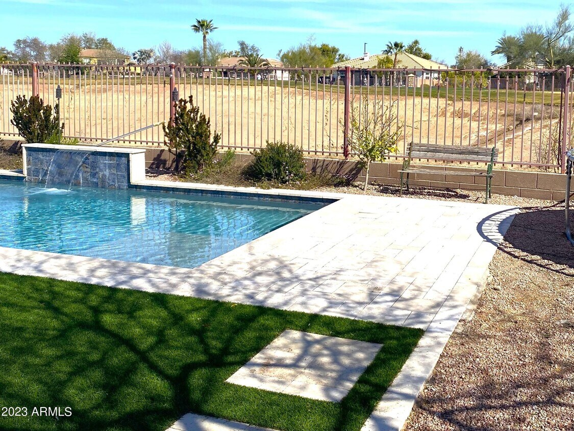 Foto principal - 6557 S Classic Way