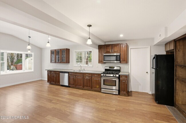 Building Photo - 51 Sherrybrooke Dr