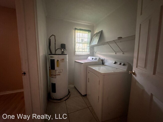 Building Photo - 3 br, 2 bath House - 2117 5th st