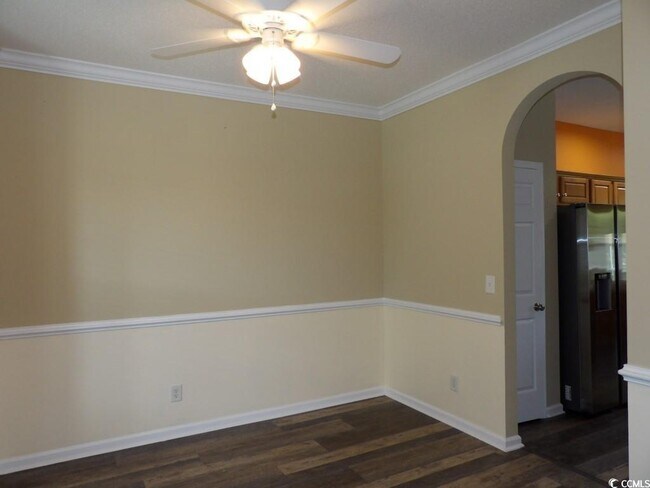 Building Photo - 185 Fulbourn Pl