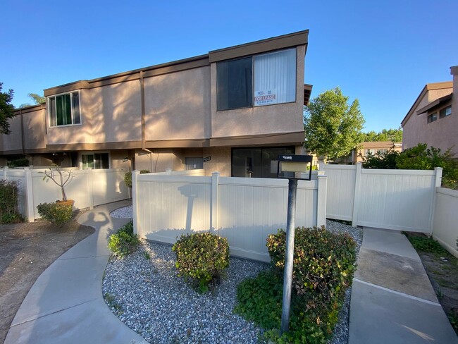 Building Photo - Shadow Oaks / Walnut Suburbs of S. West Co...