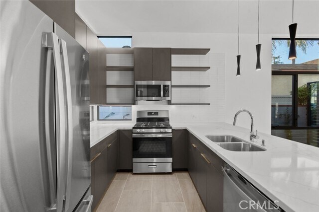 Foto del edificio - 922 W Clark Ave