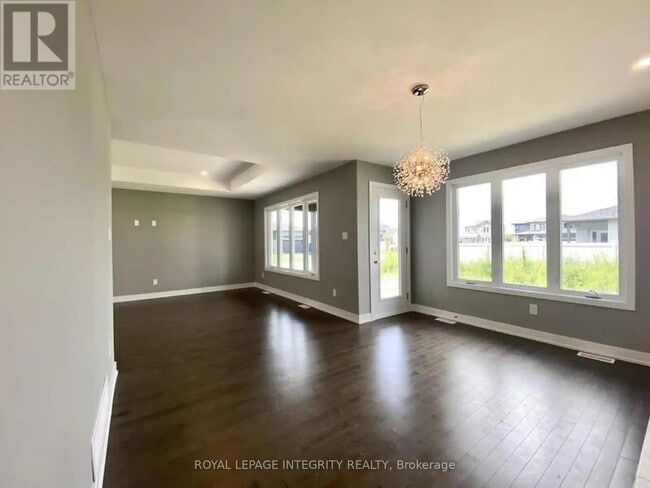 Building Photo - 187 Hybrid St