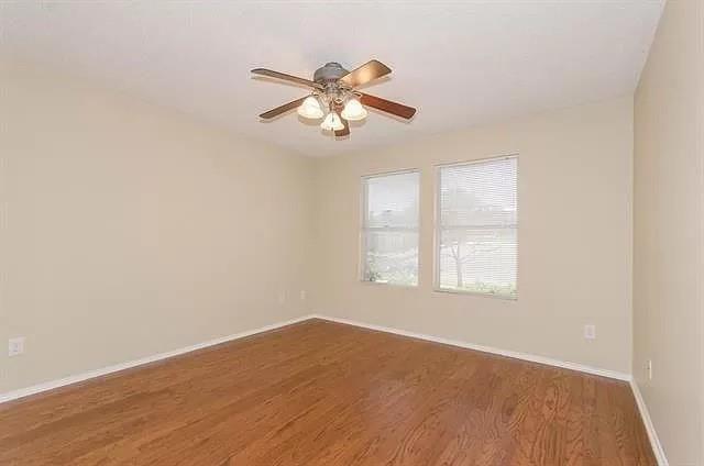 Foto del edificio - 5200 Bedfordshire Dr