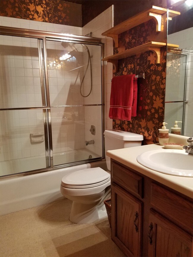 Building Photo - 1030 Lions Ridge Loop